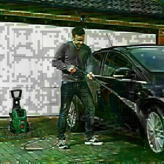 Mazgā auto mājās!