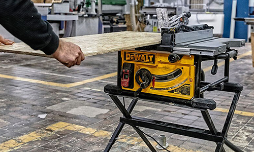 Настольная циркулярная пила