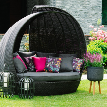Dārza dīvāns WING ar jumtiņu 135x232xH210cm, alumīnija rāmis ar plastikāta pinumu, krāsa: pelēki brūns