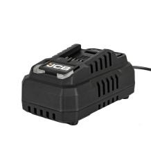 JCB JCB-18FC-45 Professional 18V greitasis įkroviklis JCB Li-Ion akumuliatoriams įkrauti 4.5A 100-240V Smart suderinamas su JCB 18V akumuliatoriais