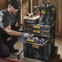 Dewalt T&ouml;&ouml;riistakast DWST08330-1, 3 sahtlit, 25 l, 320 mm k&otilde;rgus, 554 mm pikkus, 19.8 kg kandev&otilde;ime, metallhinged