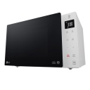 Stilīga premium klases brīvi stāvoša mikroviļņu krāsns ar 23 L ietilpību 1000 W jaudu un baltu minimalistisku dizainu MS23NECBW LG