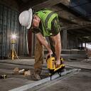 Dewalt Nailer DGN845N-XJ 18V, 100J, be&scaron;epetė variklis, baterijos suderinamumas: Dewalt 18V XR Li-Ion, 3.9KG