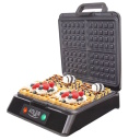Perfect Belgian waffle maker 1500 W for four waffles 25×29×14 cm with non stick plates black AD3036 Adler