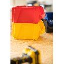 Uzglabā&scaron;anas kaste ESSENTIALS 3, sarkana STST82739-1 Stanley