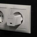 Lindy Įkroviklis 73410 20W, Įėjimo įtampa 100-240V, USB Type-C 1, Apsauga nuo srovės, Apsauga nuo įtampos, Greitas įkrovimas
