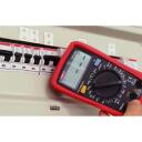 Uni-T Digitālais multimetrs UT131A, 250V, 10A, 200M&Omega;, 2mF, diodes tests, turē&scaron;anas funkcija, automātiskā izslēg&scaron;anās