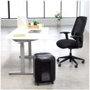 Fellowes H&auml;vitaja LX85 4400801, 2 m/min, 12 lehte, 5/32" x 1-9/16" osakes, 19 l pr&uuml;gikast, P-4 turvalisuse tase