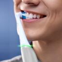 Oral-B Elektriskā zobu birste iO6 White Pink, 2, 5, Akumulators, 4000 sariņu, Viedais spiediena sensors, Interaktīvais displejs