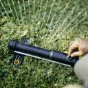 Komforta zāliena laistītājs 285 m&sup2;, FISKARS, 1070834, regulējams, metāla pamatne, universāls savienotājs