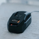 Lādētājs akumulatoriem ar 18 V spriegumu un 2.4 A uzlādes strāvu Charger 7063688 Batavia