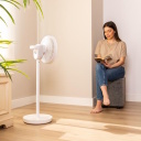 Portable rechargeable fan 33 cm 22 W 12 speeds oscillation timer with LED display and remote control EnergySilence 2600 Sunflower Portable 8243 Cecotec