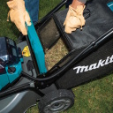 Makita DLM536Z akumuliatorinė savaeigė vejapjovė 36 V (2&times;18 V) be akumuliatoriaus ir kroviklio 53 cm juoda-mėlyna