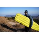Flextail Tiny Sleeping Pad R09-G, 183x51cm, 499g, R-Value 9.4, ar zemējumu, 60s uzpū&scaron;ana, OEKO-TEX&reg;
