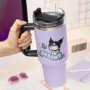 Paladone Kuromi izolēta krūzīte PP14604KUR, 900ml, purpursarkana, daudzvirzienu vāks, ērts rokturis, salmiņ&scaron;