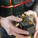 FM Krustlīniju + 2 punktu lāzera līmeņrādis - sarkans FMHT1-77414 Stanley