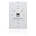 Sieninis Wi Fi 6 prieigos ta&scaron;kas su 4&times; GbE RJ45 1&times; PoE in + 1&times; PoE out iki 5.3 Gb s bendra pralaidumo sparta 300+ įrenginių palaikymas UniFi6 In Wall U6 IW Baltas Ubiquiti