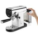 Zelmer Kavos aparatas ZCM7300 71707053P, 1360W, 20bar, 0.9l, portafiltras, jutiklinis ekranas, pieno putos, kelios puodeliai
