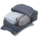 Rivacase Seljakott 7567DARKGREY, 17.3", 780g, veekindel, USB-port, 1 esikott, 2 k&uuml;lgkotti
