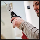 Bezvadu logu tīrītājs, EINHELL, 3437100, 18V, 300 ml izsmidzinā&scaron;anas pudele, bez svītrām rezultātiem