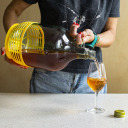 5 L Lady demijohn kruvikorgiga, plastikkorviga, korgi ja horisontaalse &otilde;hulukuga BROWIN 640417, komplekt 4 tk, 5.0 L