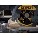 Dewalt Ripzāģis DT1473-QZ 216mm 30mm 8T PCD Multi Materiāliem, 7000 rpm, 12&deg; Zobu leņķis, 2mm Kerf, FTG, Antivibrācijas sloti