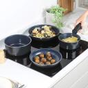 Russell Hobbs Pannu komplekts RH03319EU7, 22cm, 26cm, 16cm, 20cm, tum&scaron;i zils, alumīnijs, noņemams rokturis, keramikas nepiedego&scaron;s