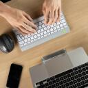 R-Go Tools klaviatuur RGOCOUSWLWH, kompaktne klaviatuur pausitarkvaraga, QWERTY, Bluetooth 5.0, valge