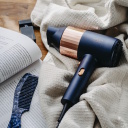 Matu fēns ar 1800 W jaudu un 3 temperatūras režīmiem zils zelta AD2280 Adler